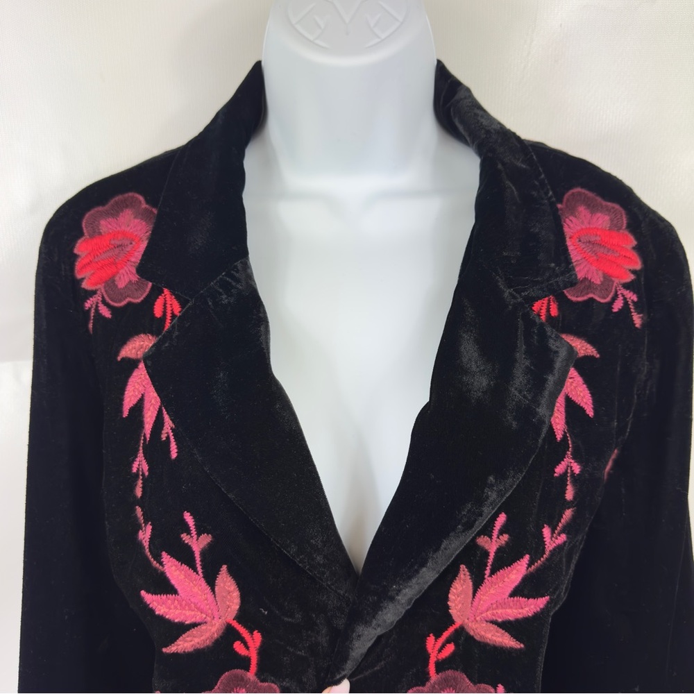 Anthropologie ETT:TWA Embroidered Black Velvet Jacket w Red & Pink Flowers sz L - Picture 7 of 10
